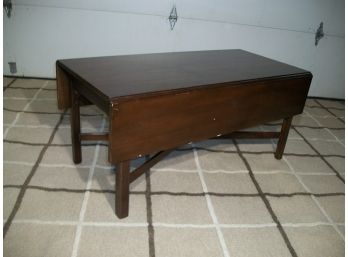 Beautiful Signed KITTINGER Mahogany Low Double Drop Leaf Coffee / Cocktail Table