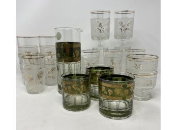 Lot/16 Mid Century Cocktail Pitcher & Bar Glasses