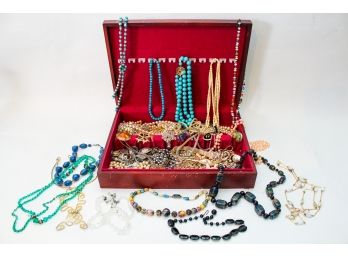 Large Collection Of Good Quality Vintage Necklaces