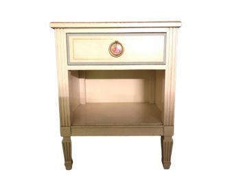 Shabby Chic White Accent Table With Ceramic Medallion Drawer Pull/WESTWOOD NJ PICKUP 11/24