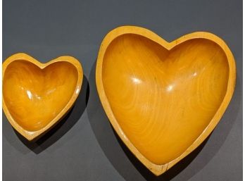 Pretty And Lovely Wooden Heart Bowls