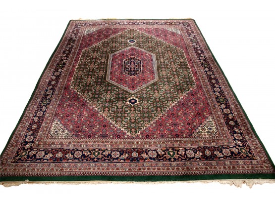 Luxurious Hand Woven Persian Wool Area Rug (7'10' Wide X 10'4' Long)