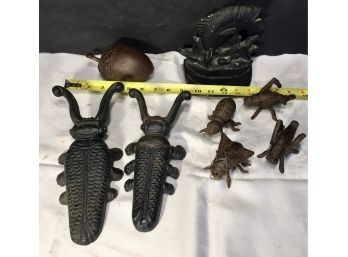 Interesting Cast Iron Critters And Acorn Box