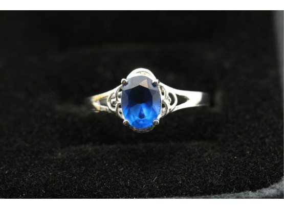 STERLING SILVER BLUE STONE RING