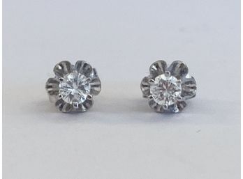 A Pair Of 14K Gold Diamond Stud Earrings 0.40 TCW