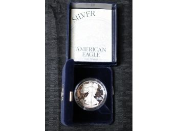 Z43    2001 Proof American Silver Eagle  Bullion Coin  .999 Fine