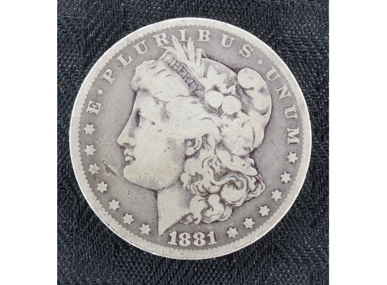 J2    US  1881 - O Morgan Silver Dollar Coin