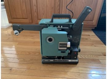 Vintage Bell & Howell 16mm Portable Movie Projector  Model #1592C