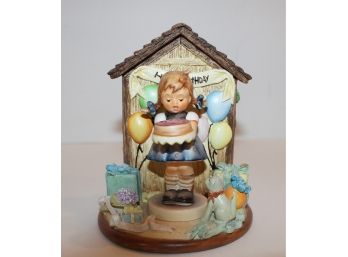 Hummel Exclusion Edition Sweet As Can Be Birthday Cake Figurine & Hummelscape