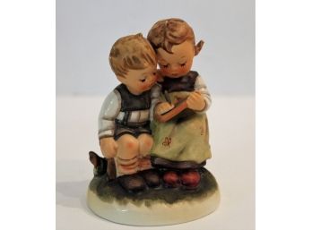 Vintage Hummel 'Smart Little Sister' #346 TMK5 Figurine