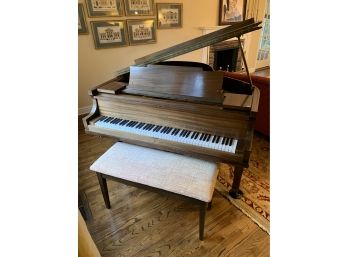 Hardman Walnut Baby Grand Piano With Damp-Chaser Piano Life Saver System **SEE DESCRIPTION**