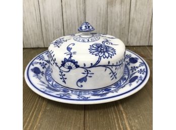 Antique Villeroy & Bach DRESDEN - BLUE ONION Covered Butter Dish