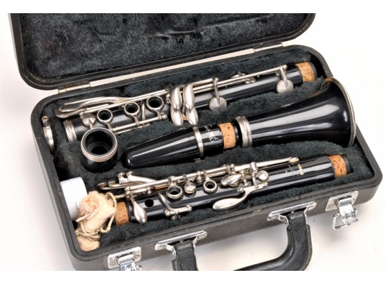 YAMAHA YCL 20 CLARINET In HARD CASE - VERY GOOD CONDITION - Japan