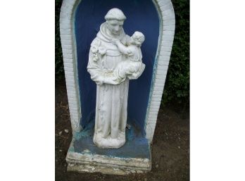 Great Vintage Garden Statue Of Saint Francis W/Surround - GREAT Garden Decoration