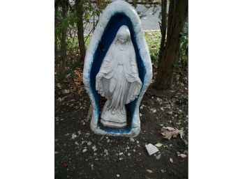 Vintage Statue Of The Virgin Mary In 'Shell' Surround  / Display