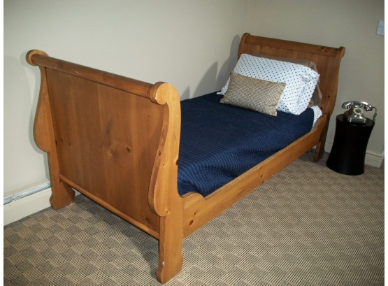 Great Quality - Solid Pine Sleigh Bed / Mattress & Linens