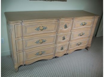 Fabulous French Louis XVI Style 'Bleached' - Triple Chest - VERY HIGH QUALITY !