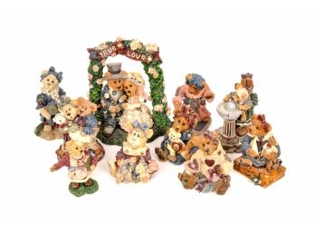 Lot Of 10 Boyds Bears & Friends Figurines.