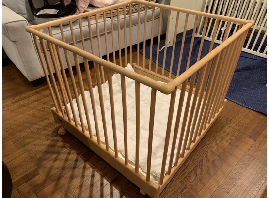 Herlag All Wood Playpen With Down Quilt, On Casters