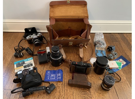 Extensive Vintage Film Camera Group & Accessories