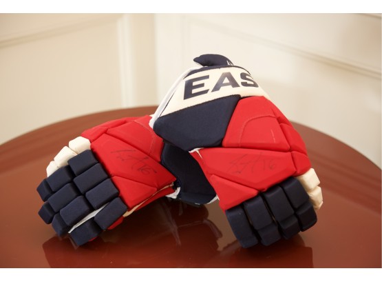 Sean Avery Former NHL Autographed Easton Hockey Gloves
