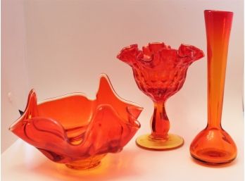 Three Vintage Amberina Dishes & Vase