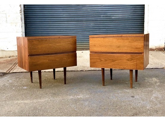 Pair Of Mid Century Modern Nightstands Or End Tables - Finished On All Sides!