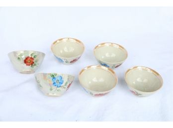 Beautiful Set Of Handpainted Irredescent Bowls