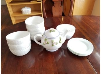 Porcelain All Purpose Bowls, Rimmed Soup Bowls, & Teapot