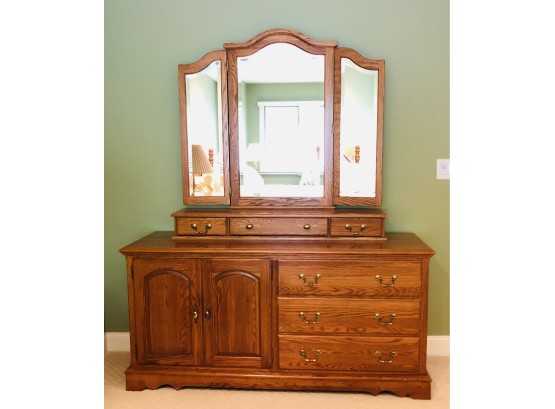 Master Dresser With Trifold Bevelled Mirror (Matches Lots 52, 53 & 55)