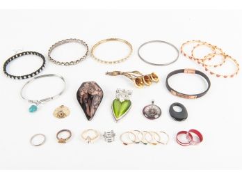 Assorted Collection Of Rings, Brooches & Bangles
