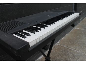 Cool Yamaha Keyboard Electric Piano YPP-15