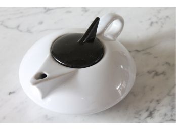 Tremendous Post Modern Memphis Milano Style Tea Pot!!