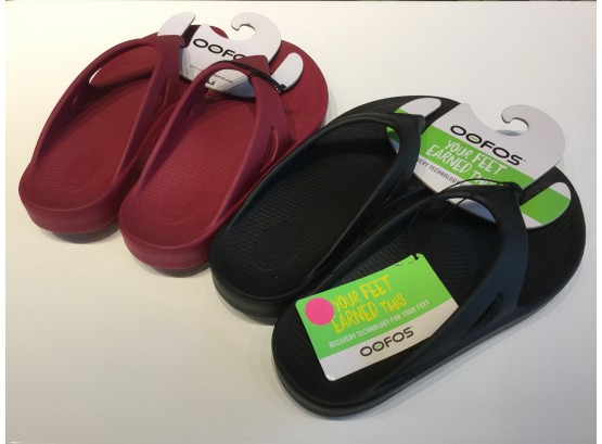 Two Pairs Oofos Unisex W-9 M-7 Original Cranberry And Black, Retail 79.98