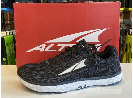 ALTRA ESCALANTE  Men’s Running Sneakers Size 9, Retail: $130