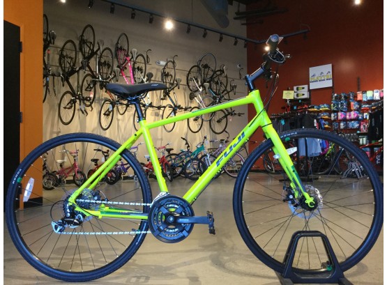 FUJI Absolute 1.9 19' Fitness Road Bike, Retail $605