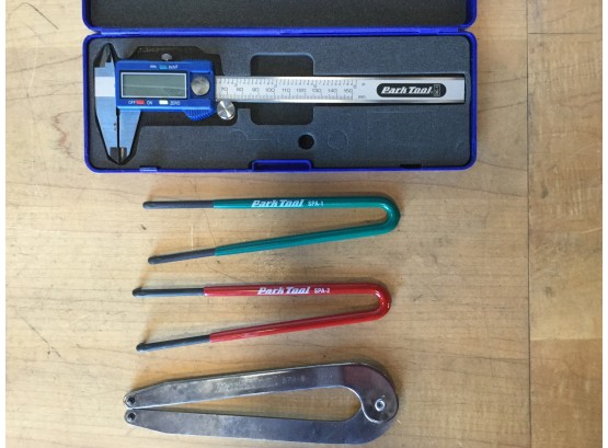 Park Tool 0-150mm Digital Caliper, Bottom Bracket Pin Spinner Kit, Retail $103