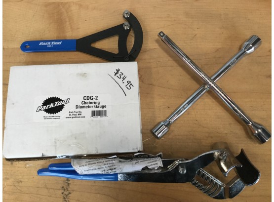 Park Tool Belt Drive Sprocket Remover, Tire Seater, Chainring Diameter Gauge,  Metric Quad Wrench, Retail $160