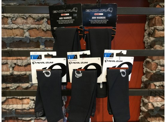 (5) Pairs Of Arm Warmers By Elite And Endura, (1) XSM, (4) SM/MD, $146 Retail