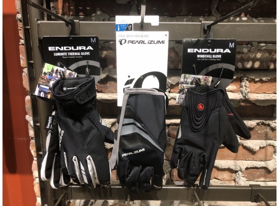 Three Pair Men’s Cool Weather Thermal Gloves (Pearl IZumi And Endura) - Size Medium, Retail $40/$35/$55