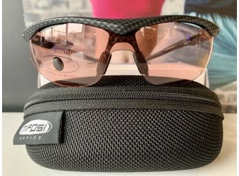 Tifosi Optics Photochromicslip Carbon Fototec Sunglasses With Interchangeable Lenses, Retail $80