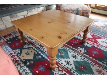 Great BRITISH TRADITIONS English Country Pine Coffee Table