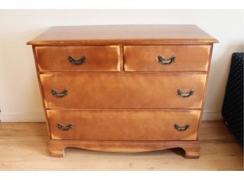 EARLY AMERICAN 4 Drawer Chest Of Drawers! Nice Quality Construction!