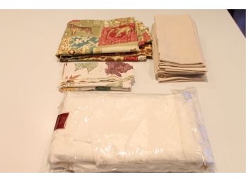 Lot Of Dining Table Linens