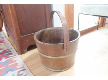 Beautiful Rustic Primitive Early American Wooden Bucket
