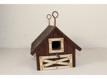 Vinatge Wooden Birdhouse With Great Character