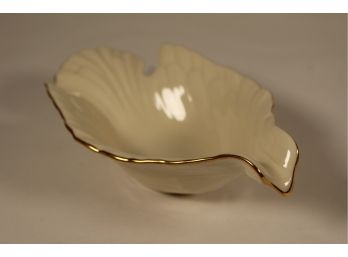 Lenox Hand Painted 24K Gold Accents Dove