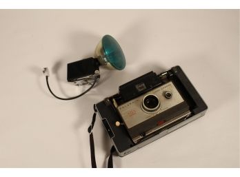 Vintage Polaroid 101 Automatic With Flash