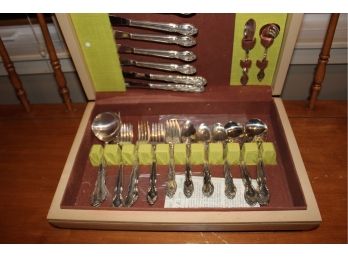 Vintage Silverplate Flat Ware Set