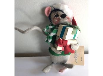 Annalee Dolls Thorndike #7735 Santa Mouse With Packages  7” 1965 Vintage